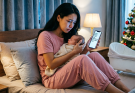 Mia madre mi ha scritto: “Ho bisogno di 2.600 dollari per comprare dei nuovi iPhone ai figli di tua sorella”, dopo che ho partorito mio figlio da sola. Per loro, il Natale è molto importante